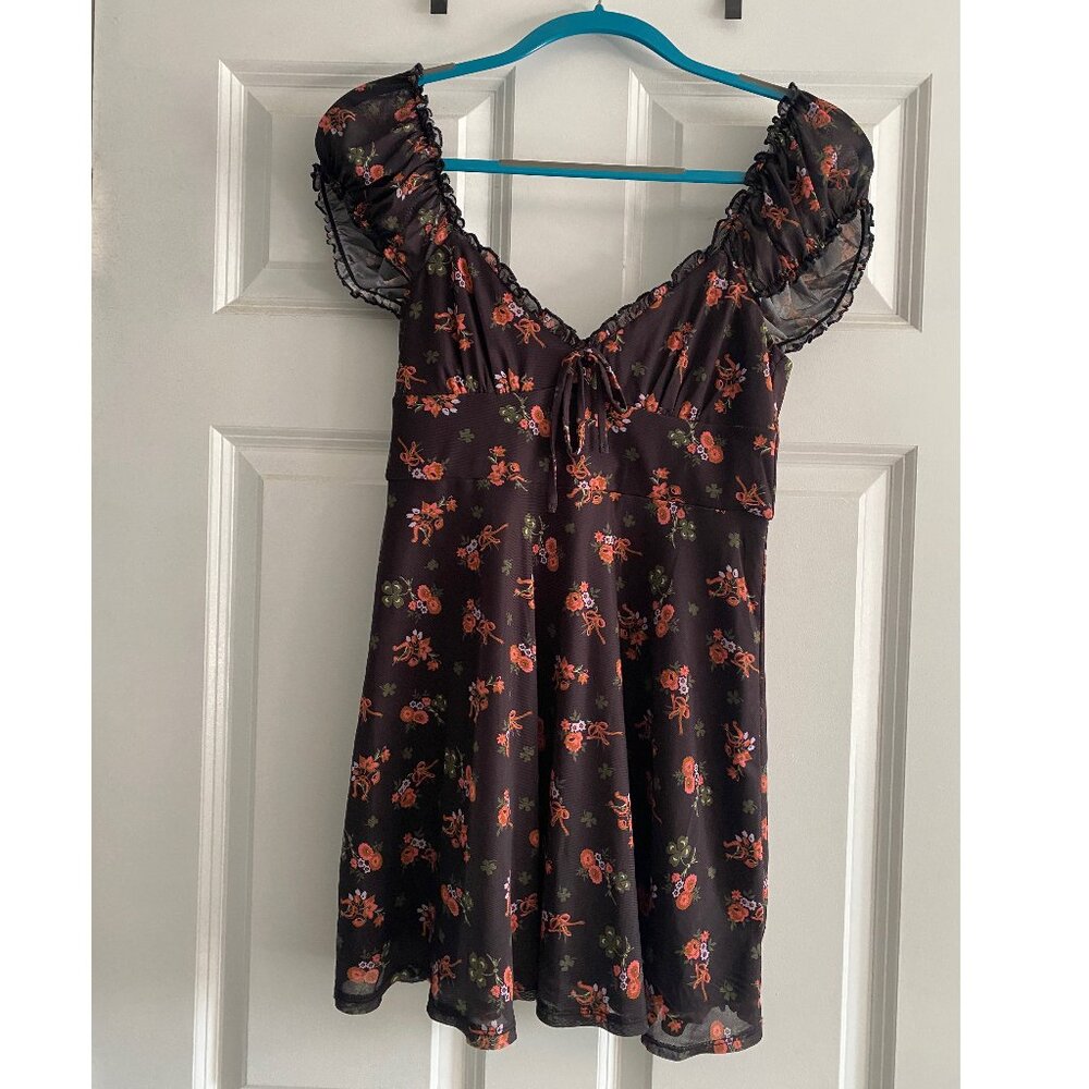 S Urban Outfitters Flowy Floral Mini Dress